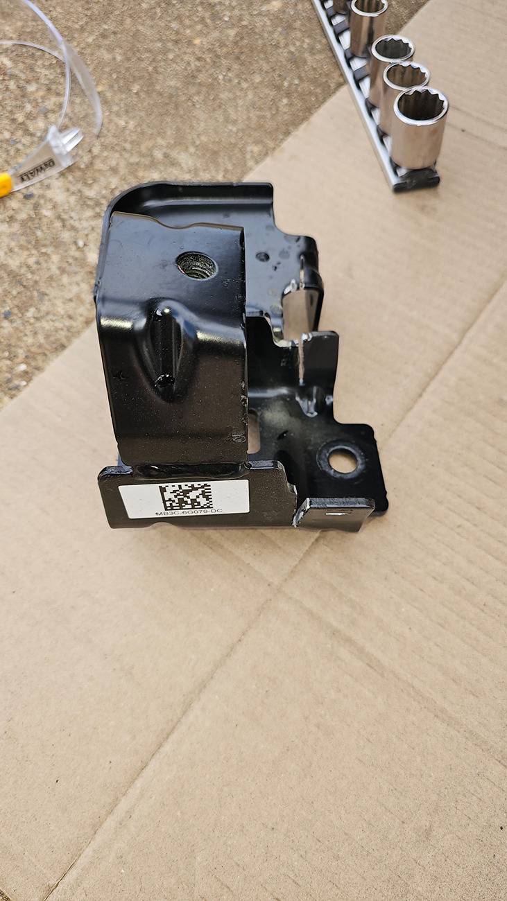 Ford Ranger Aftermarket tow hooks out there yet? ranger bracket 3