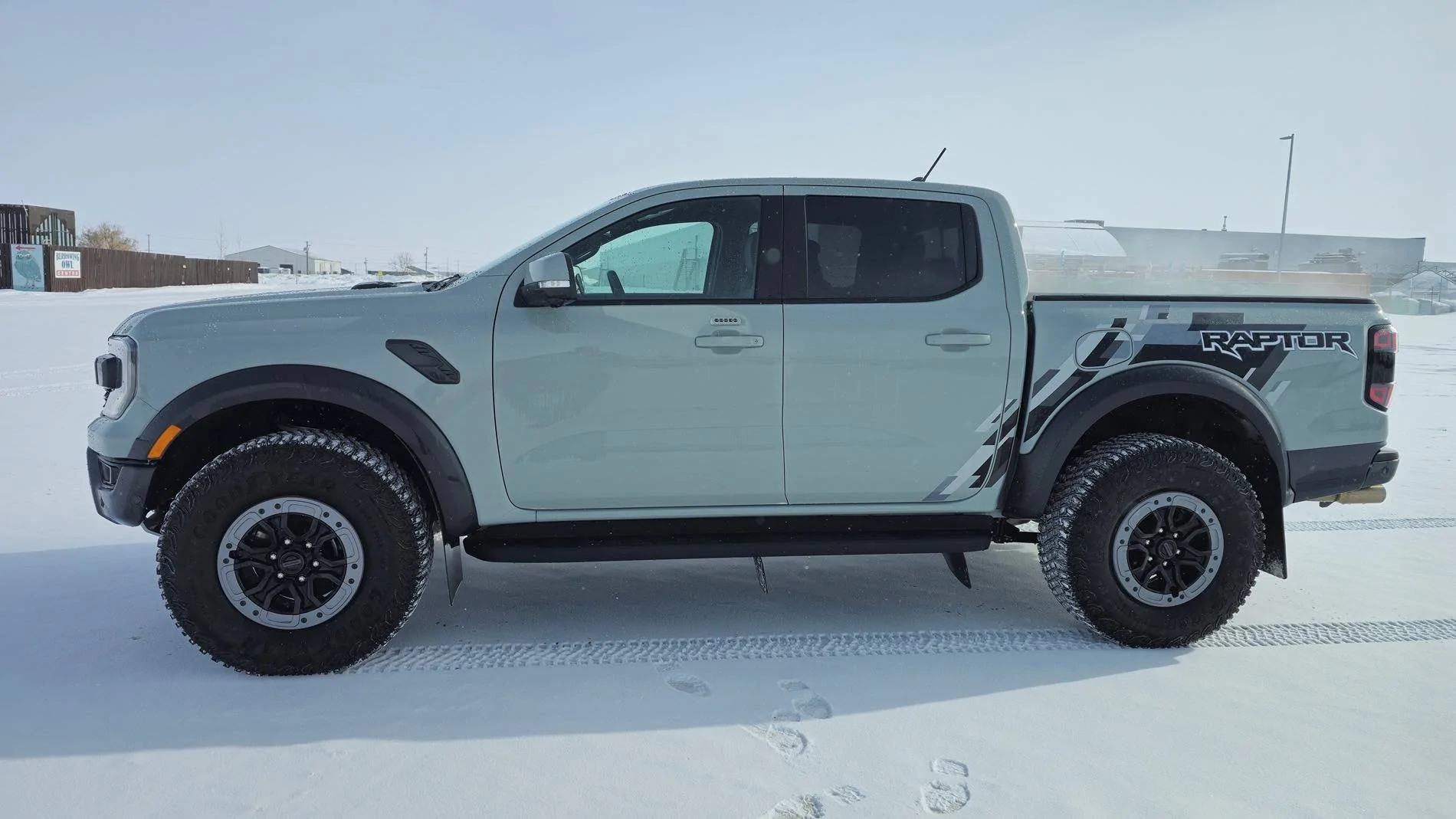 Ford Ranger Just got my truck, 315's on 25mm offset with 1" lift gonna work? 20250215_123553