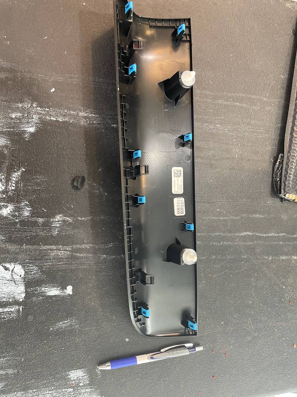 Ford Ranger Lariat Top Glove Box Install on XLT image