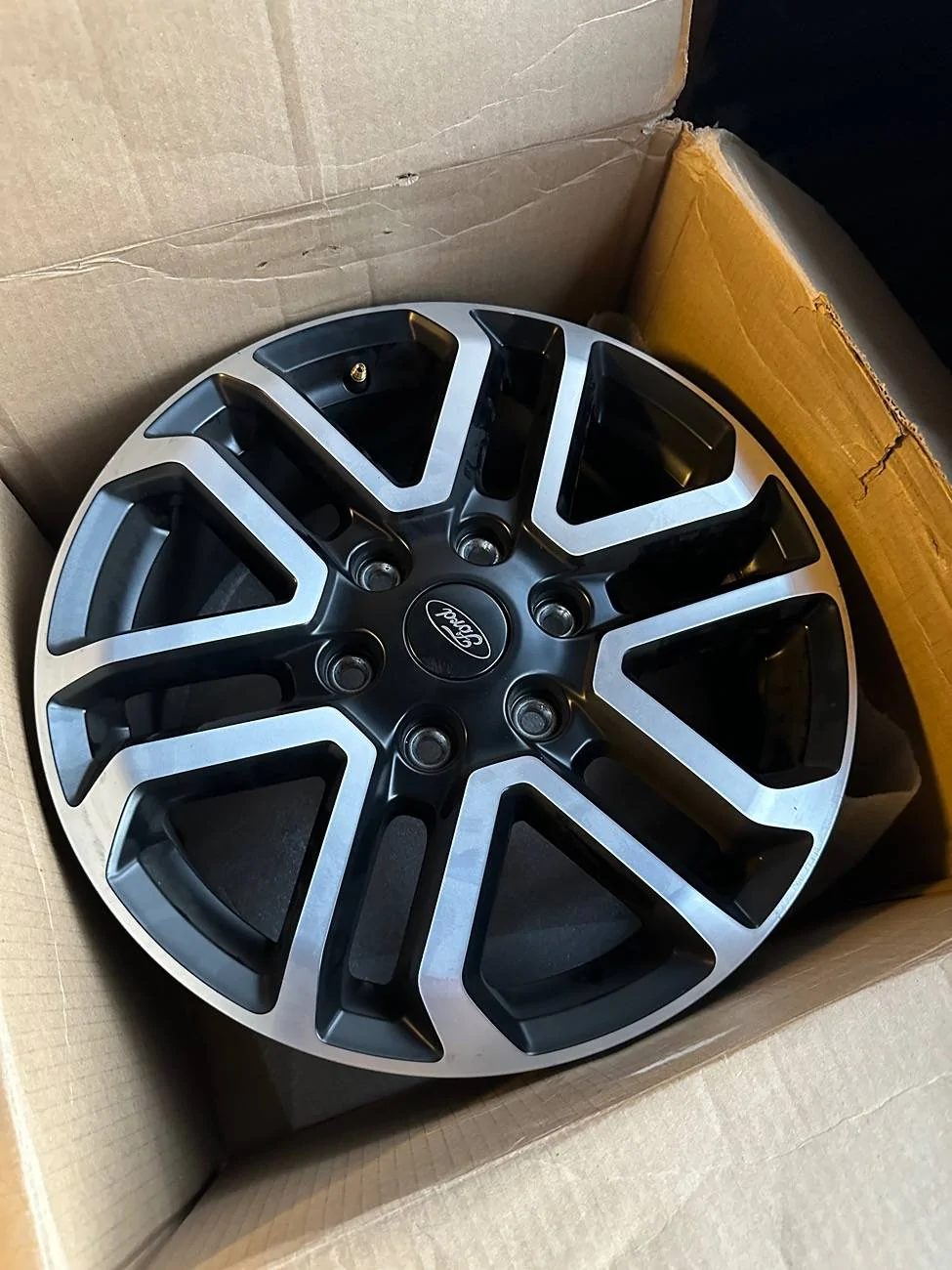 Ford Ranger 18” lariat take off wheels with lug nuts. 300 in Dallas. Will ship IMG_8307