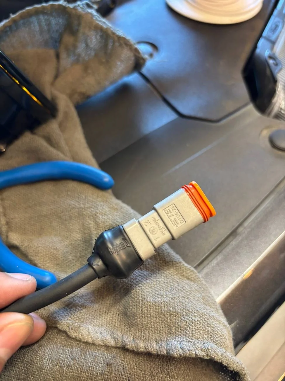 Ford Ranger Ditch Light Bracket and Garmin PowerSwitch Install IMG_0454