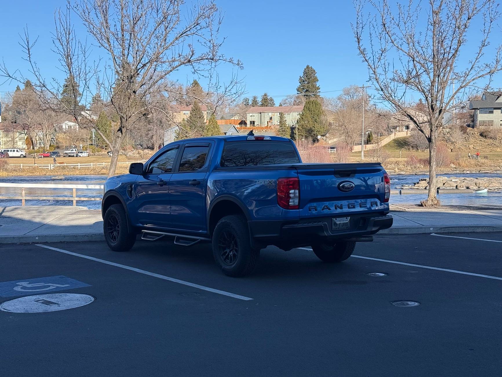 Ford Ranger 2024 Ranger XL STX Velocity Blue IMG_0377