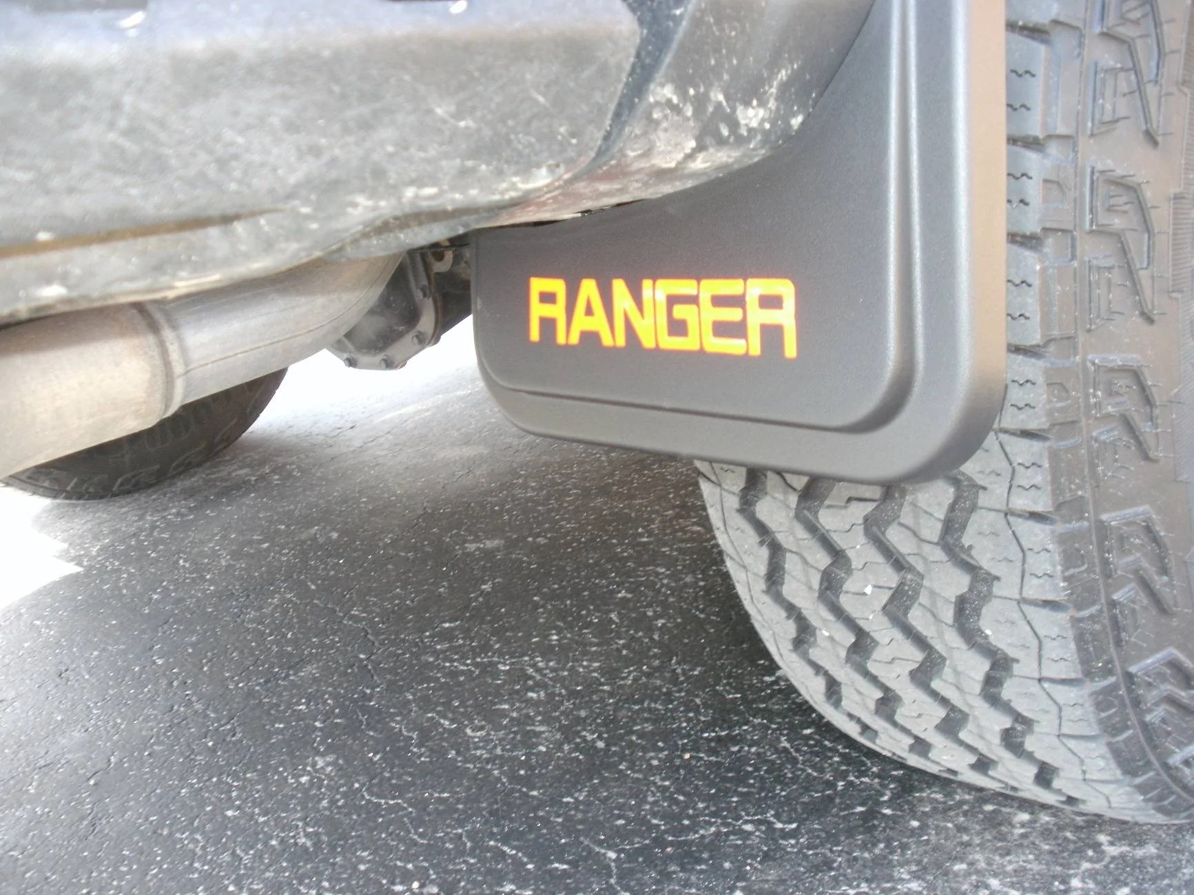 Ford Ranger What did you DO TO your 6G Ranger today? 🧰 🛠️ ⚙️ 🧽 Mudflap Rear Pass Sid