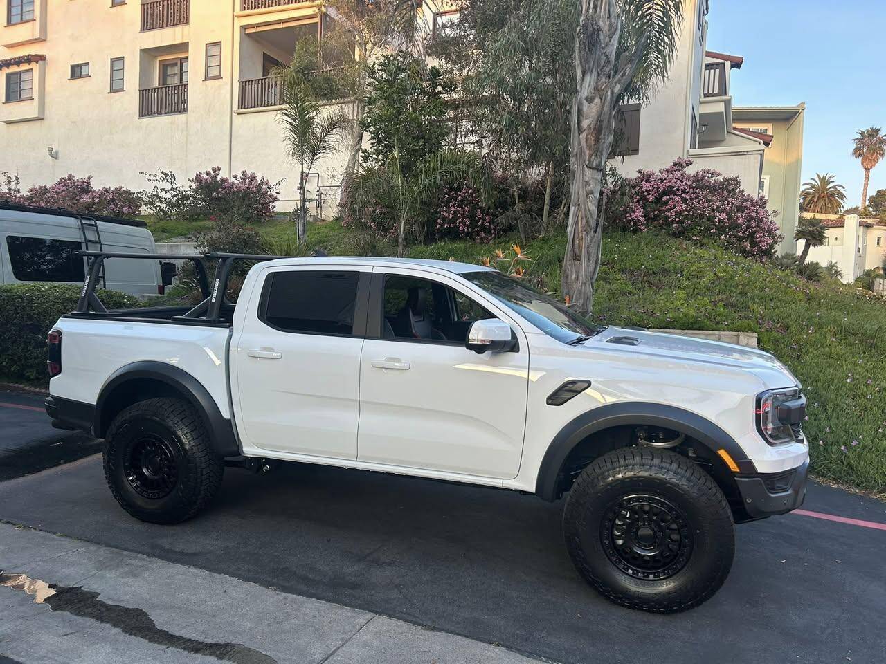 Ford Ranger NEED HELP - 2024 Ranger Raptor Roll Up Bed Cover with T-Slots that works with Yakima Overhaul HD 1742673114420-x6