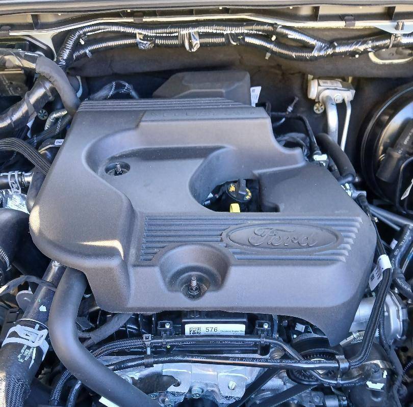 Ford Ranger 2025 Ranger getting the “New” 2.3L Ecoboost w/ direct port injection 24 ranger engine w cover s.JPG