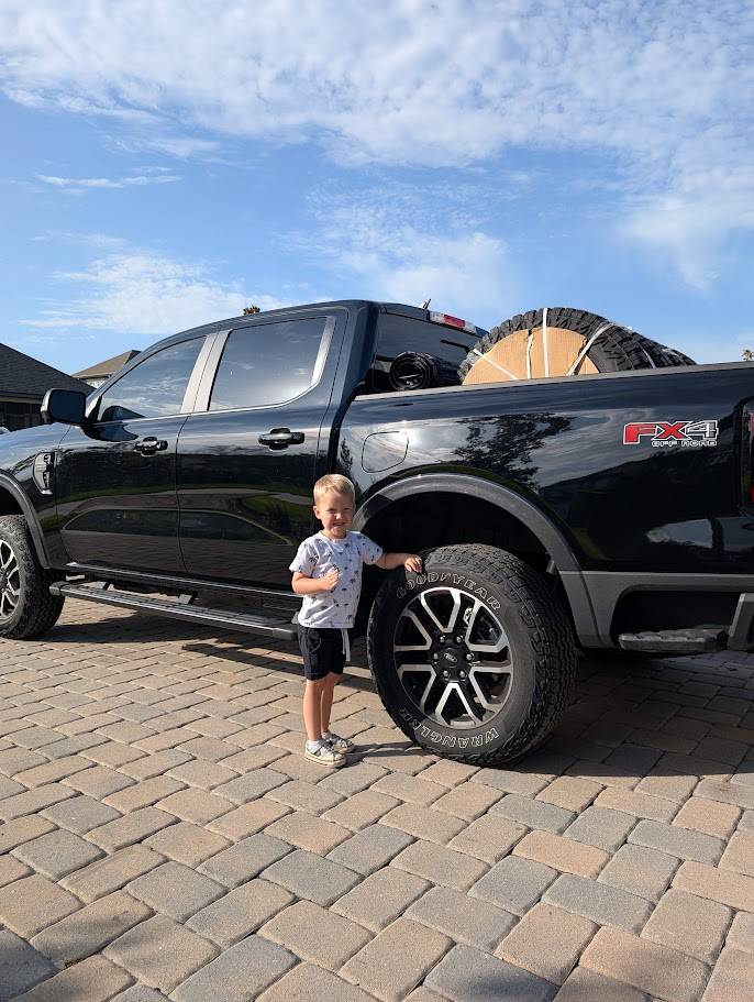 Ford Ranger 285/70R17  Falken WildPeak R/T01 + 2.5" SuperLift installed on 2024 Ranger Lariat FX4 Before I
