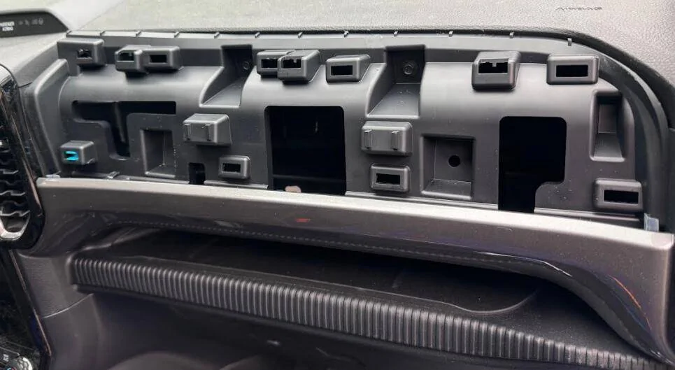 Ford Ranger Lariat Top Glove Box Install on XLT 1744050414168-0h