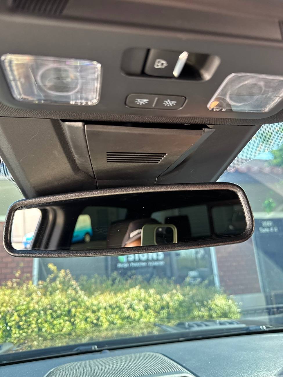 Ford Ranger Is your cover above your rearview mirror loose? IMG_2568