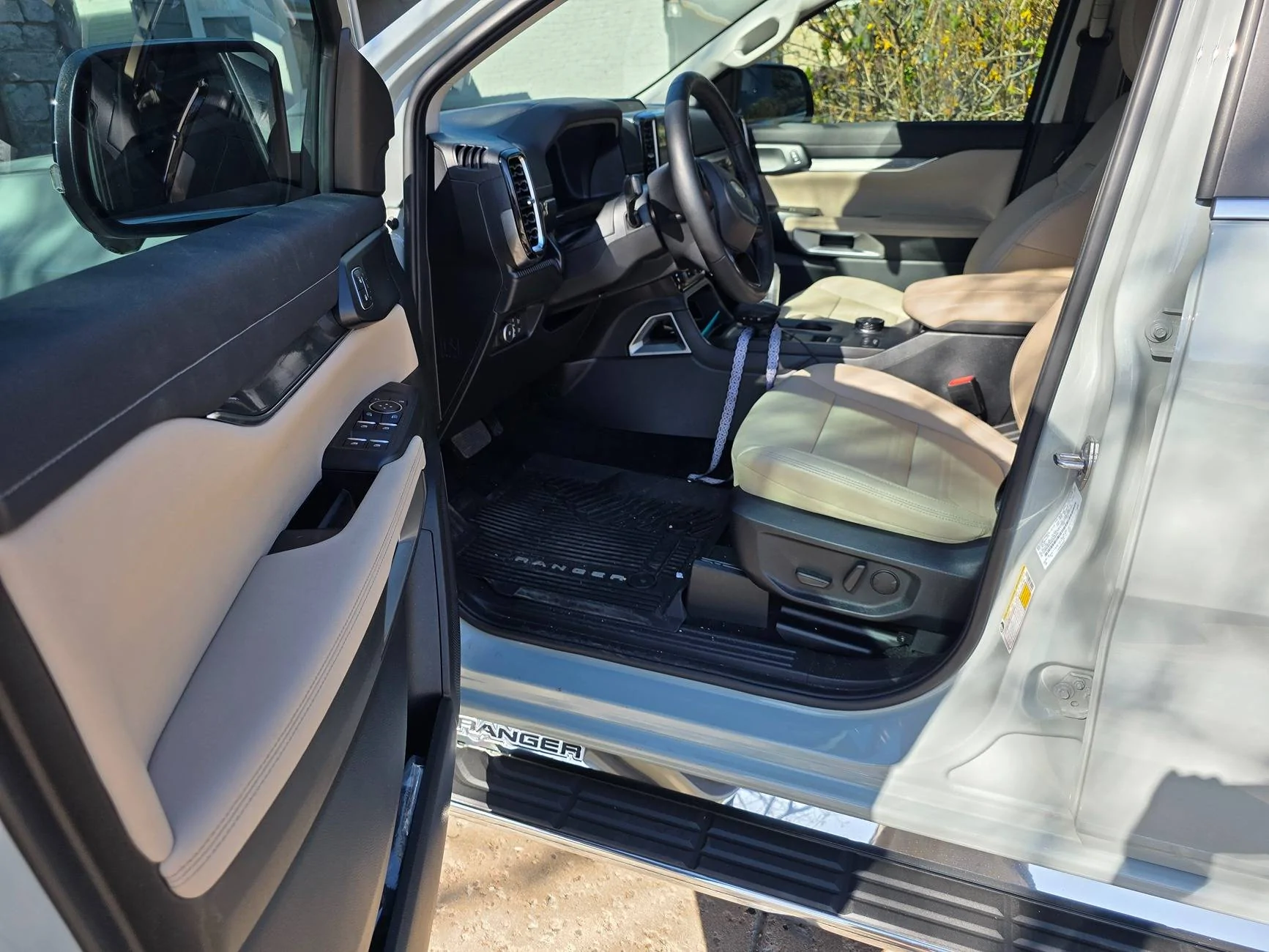 Ford Ranger 🎉 MUSLOGY GIVEAWAY TIME! 🎉(Win your Sandstone Armrest Cover) 1744904808598-nv