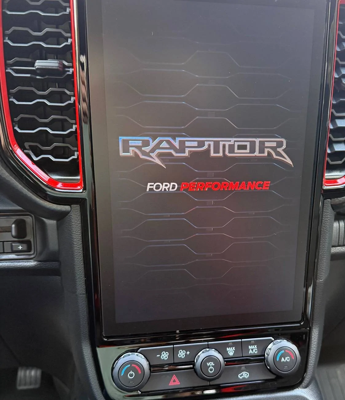 Ford Ranger What did you do to your Ranger Raptor Today? ocdplug
