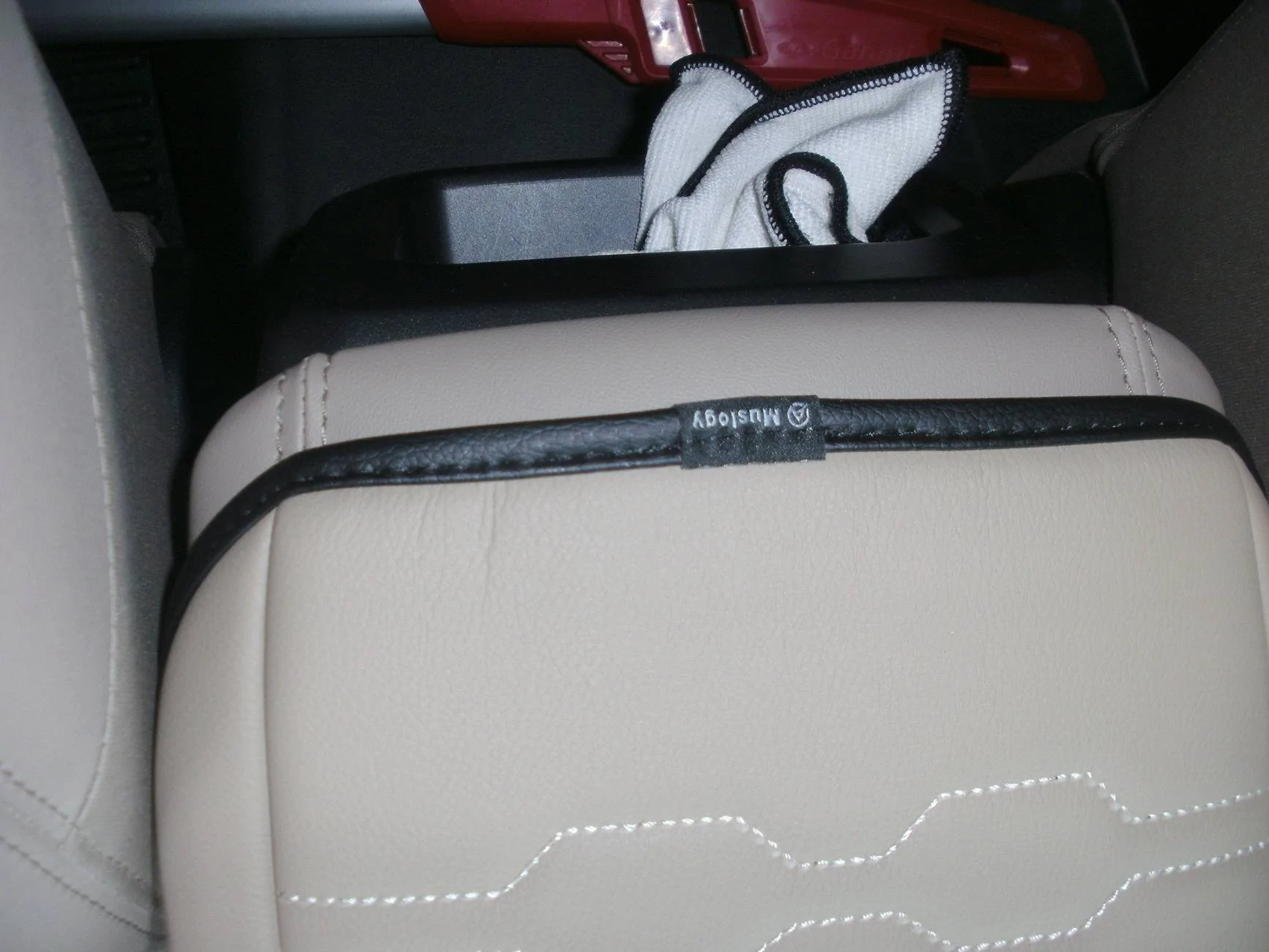 Ford Ranger Muslogy Center Console Cover Back to