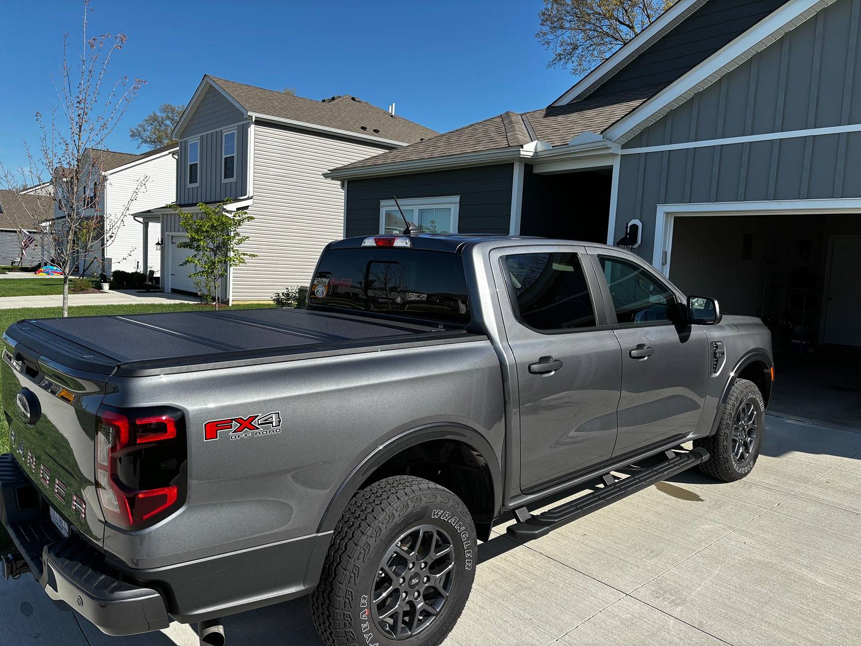 Ford Ranger One month with Ranger 2024-2025 REV Hard Folding Tonneau sideboob