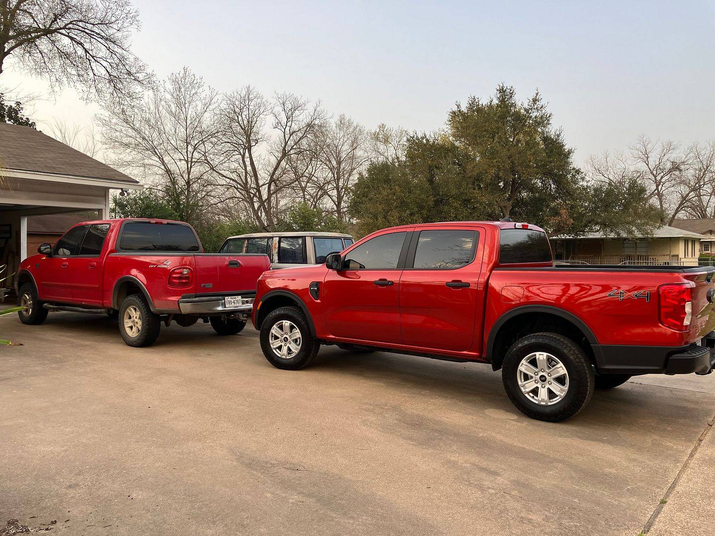 Ford Ranger 04 F150 & 24 Ranger same size 9dee8ad3-e4a0-4351-ae73-0402c207bdd7