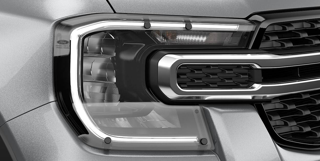 Ford Ranger GENUINE LED HEAD LAMP PROTECTOR FORD RANGER RAPTOR NEXTGEN 22-24 IMG_1791