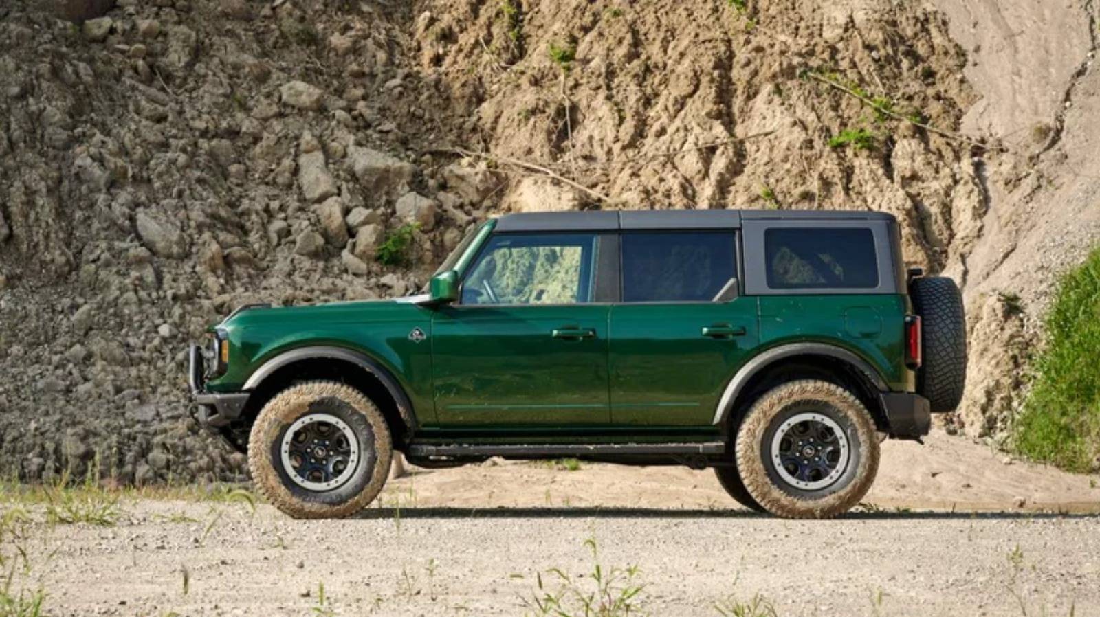 Ford Ranger Don't tell me this green is real, and we can't get it in the US. l-intro-1645817435