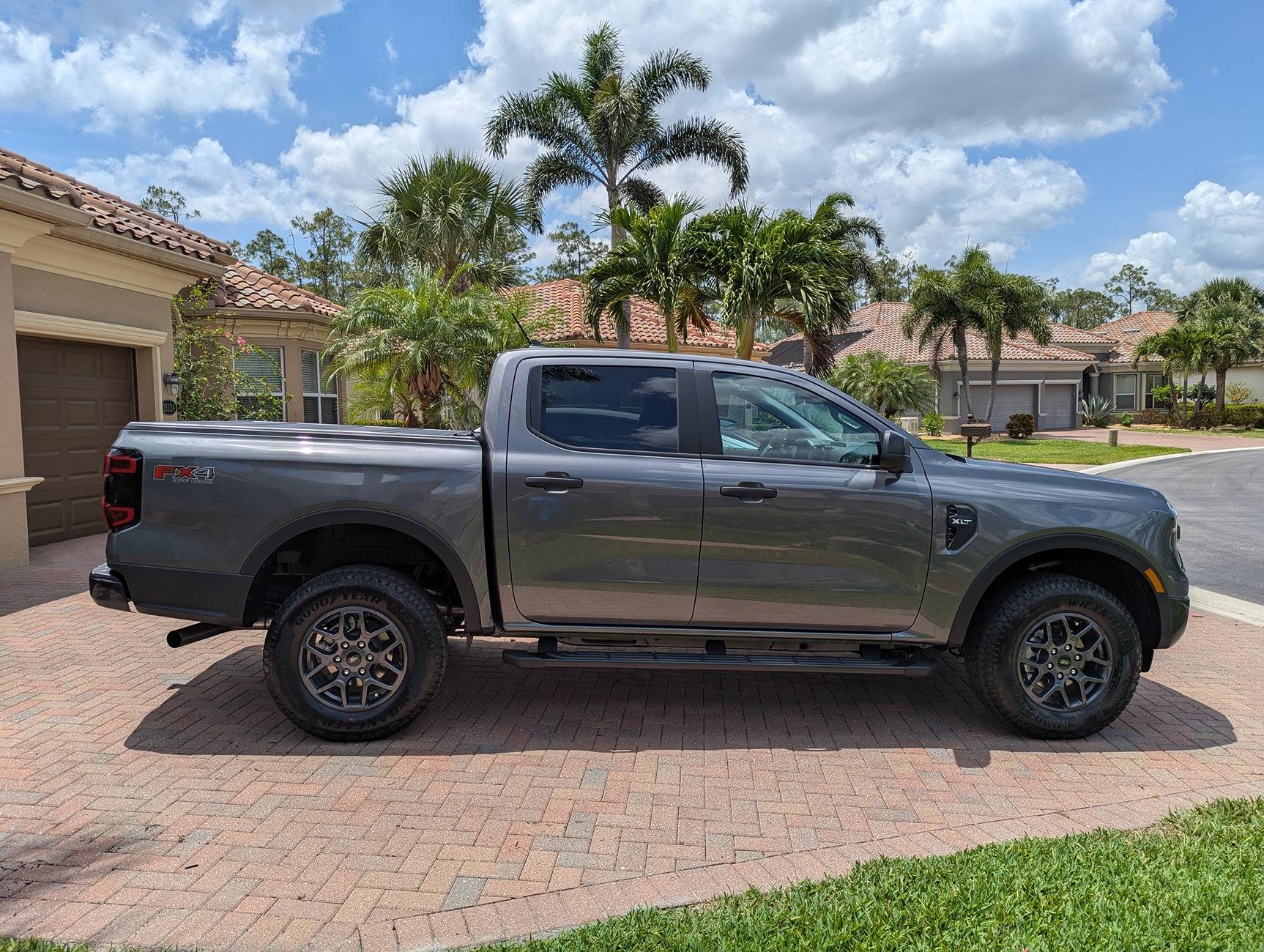 Ford Ranger Anyone install Leer HF650M hard tonneau cover? If so thoughts??? PXL_20250507_180514218