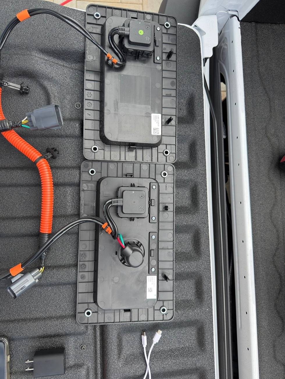 Ford Ranger 2025 RR Missing 12v Outlet in Bed IMG_7448