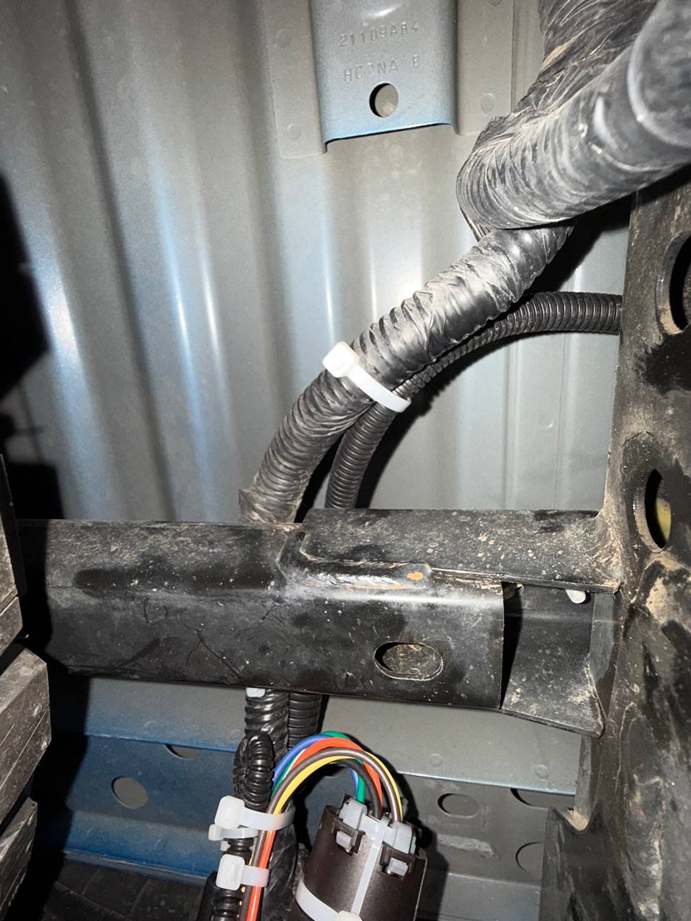 Ford Ranger Plan to install a Leer Harness 300200 for my third brake light, I have a 12 volt power question IMG_0574