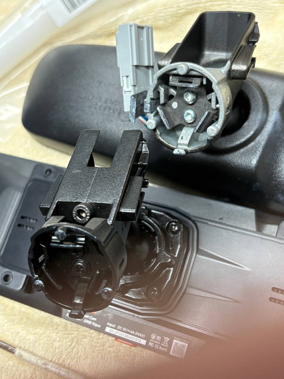 Ford Ranger Question to Wolfbox dash cam installers  who used Mirror Bracket Mount #48 IMG_0527
