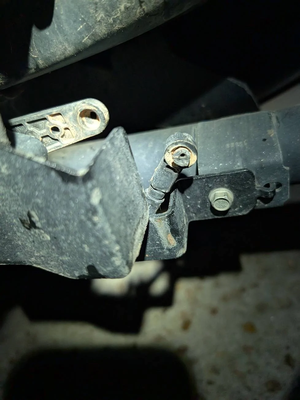 Ford Ranger Rear Suspension Sensor Broken Link PXL_20250529_033451757