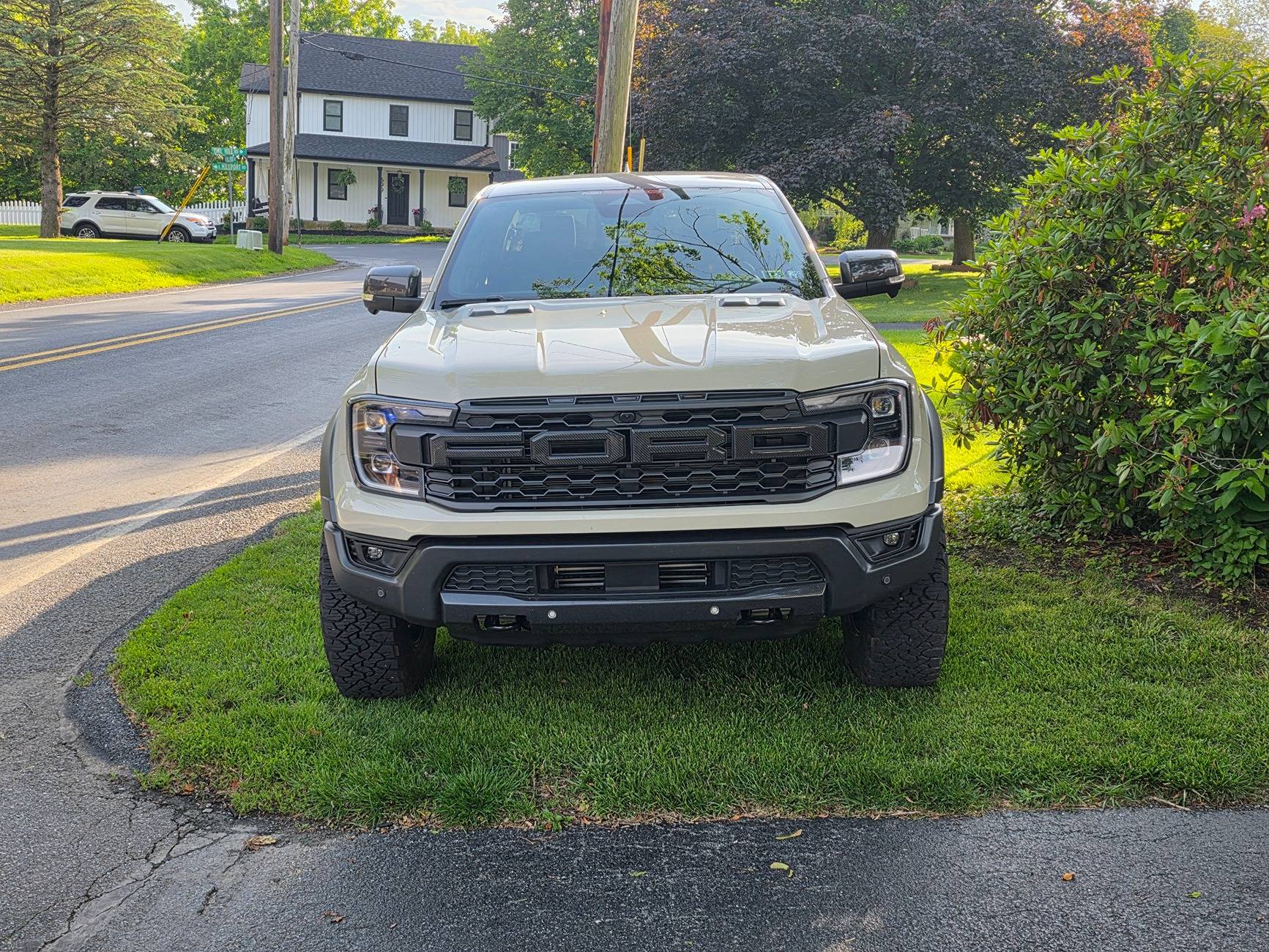 Ford Ranger Anyone with a Desert Sand put aftermarket wheels on yet? 20250529_180856