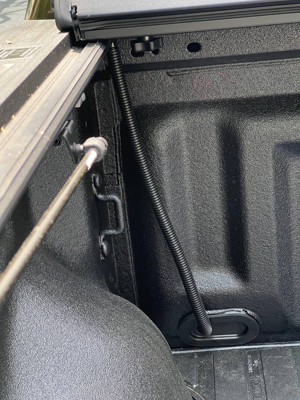 Ford Ranger Bakflip X4S Installed on 2024 Lariat Issues IMG_1098