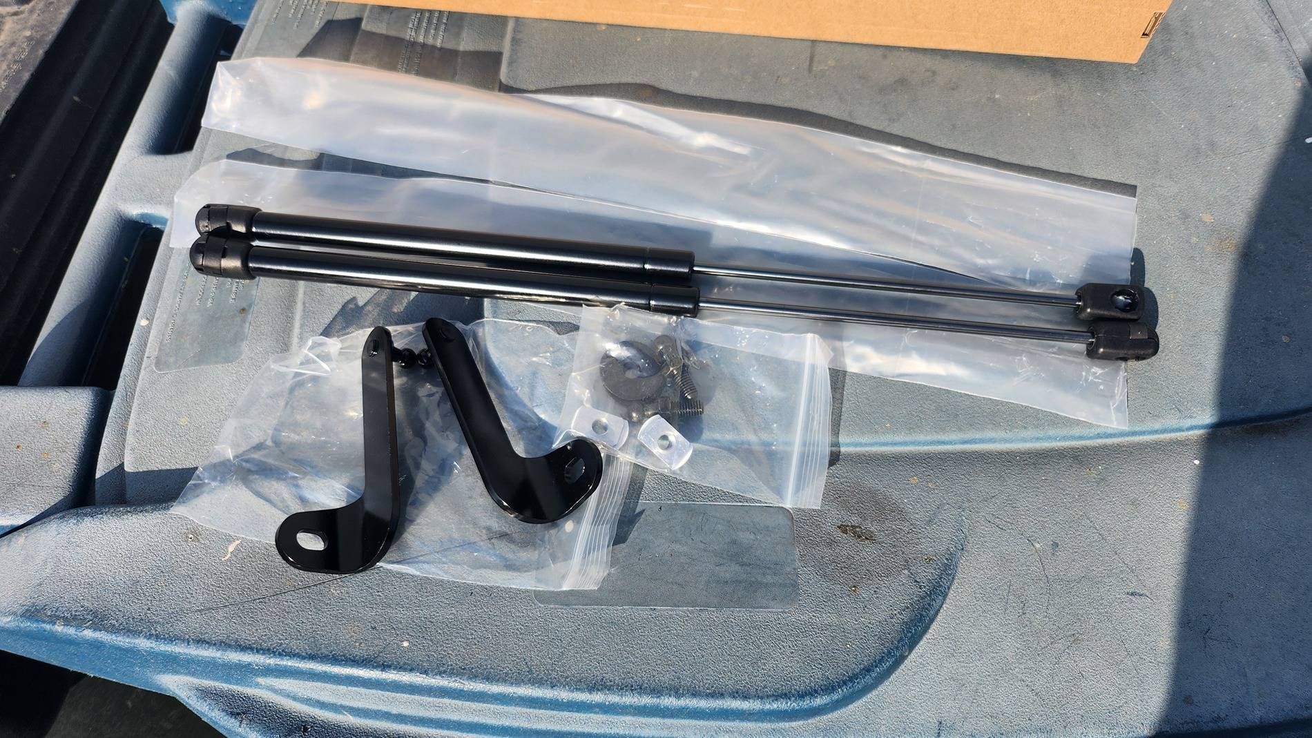Ford Ranger RC MUSTANG Azure Gray Raptor Build 20250608_180023