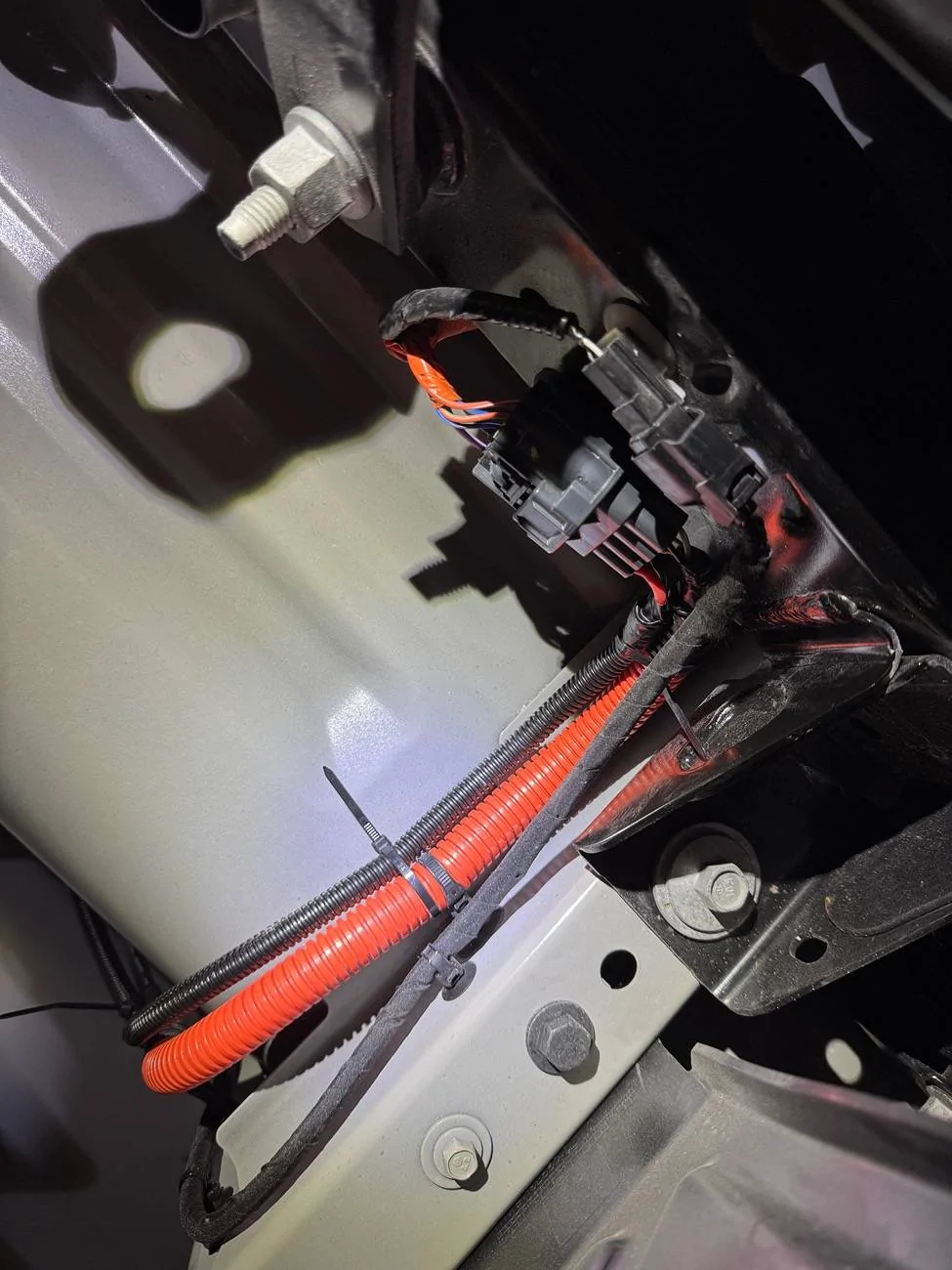 Ford Ranger Rear Bed Power Point Outlet Missing. IMG_0749