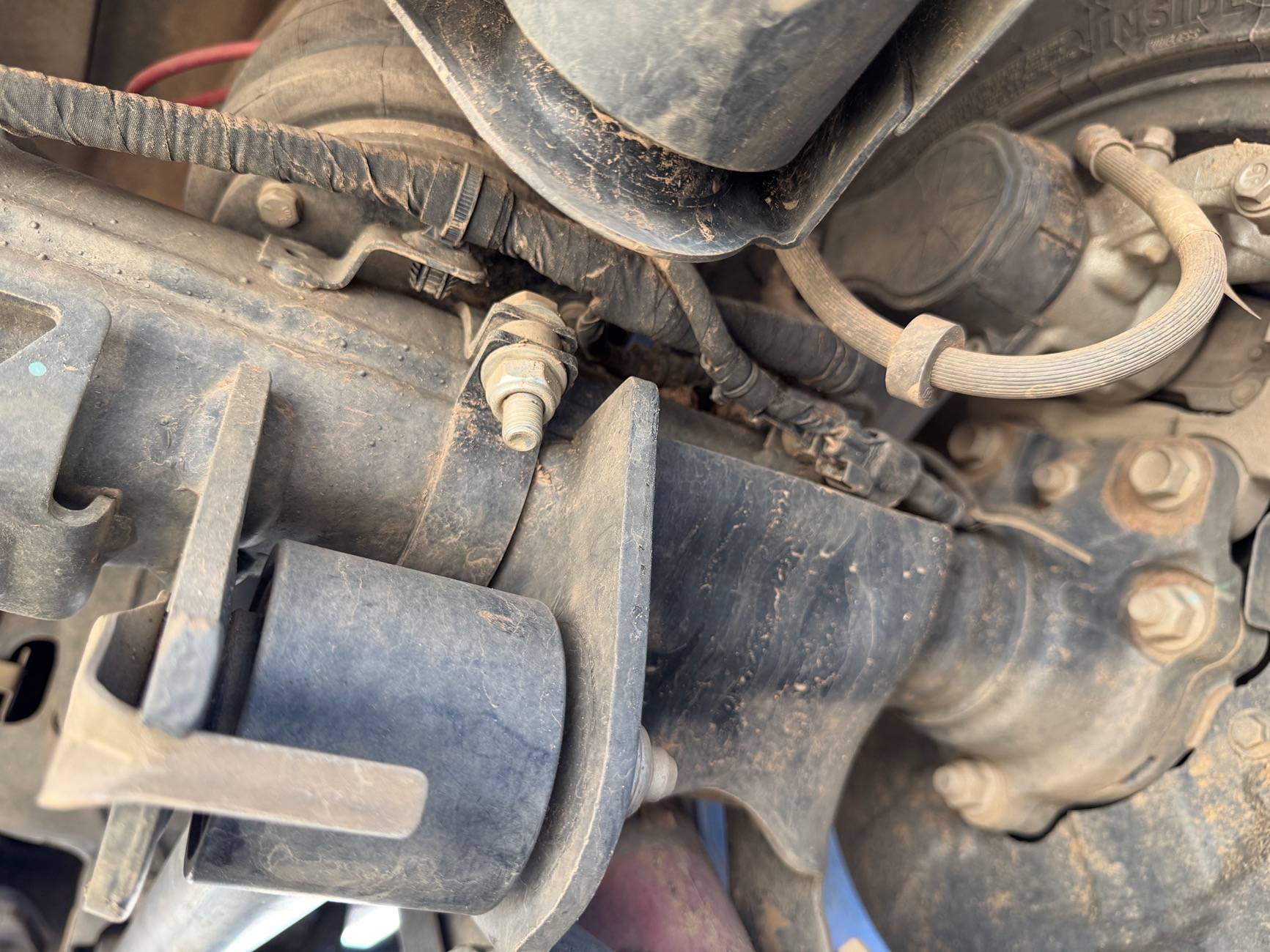 Ford Ranger BOSS Ranger Raptor Airbag Suspension - works on USA trucks? IMG_4217