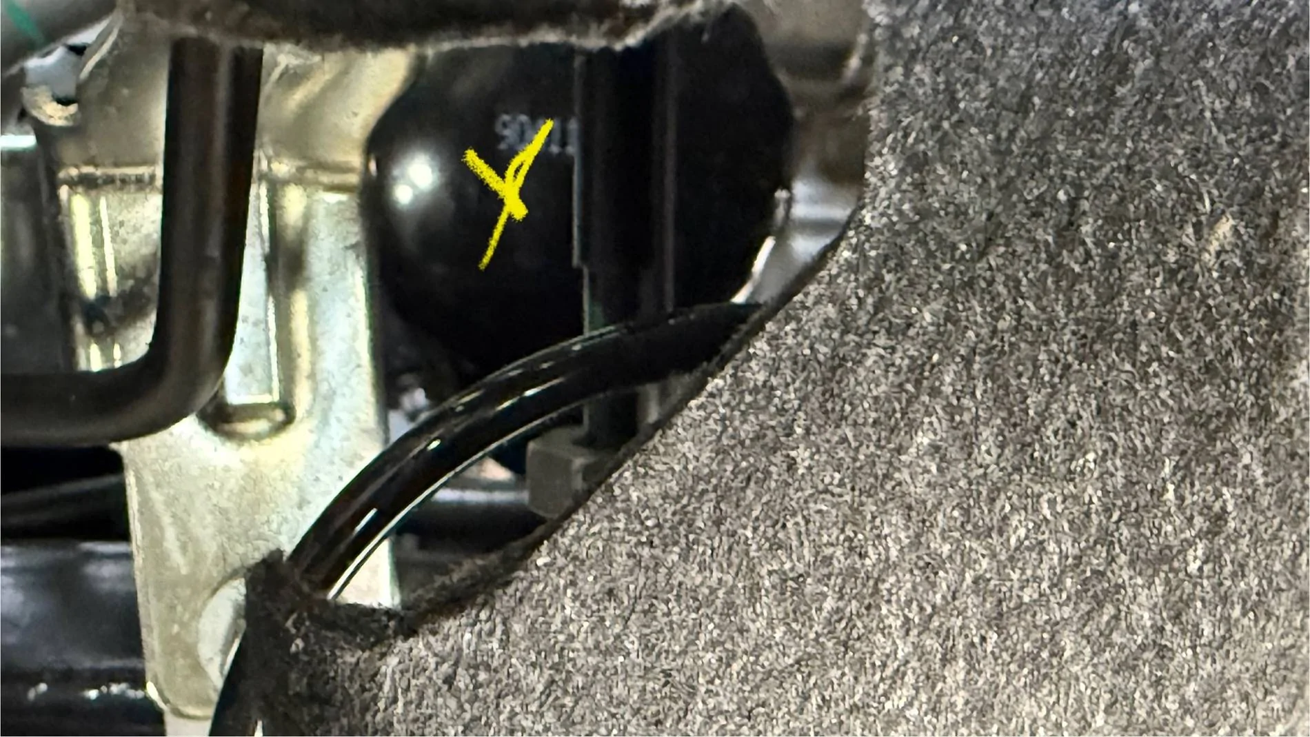 Ford Ranger 2025 2.3L engine oil filter access IMG_9991