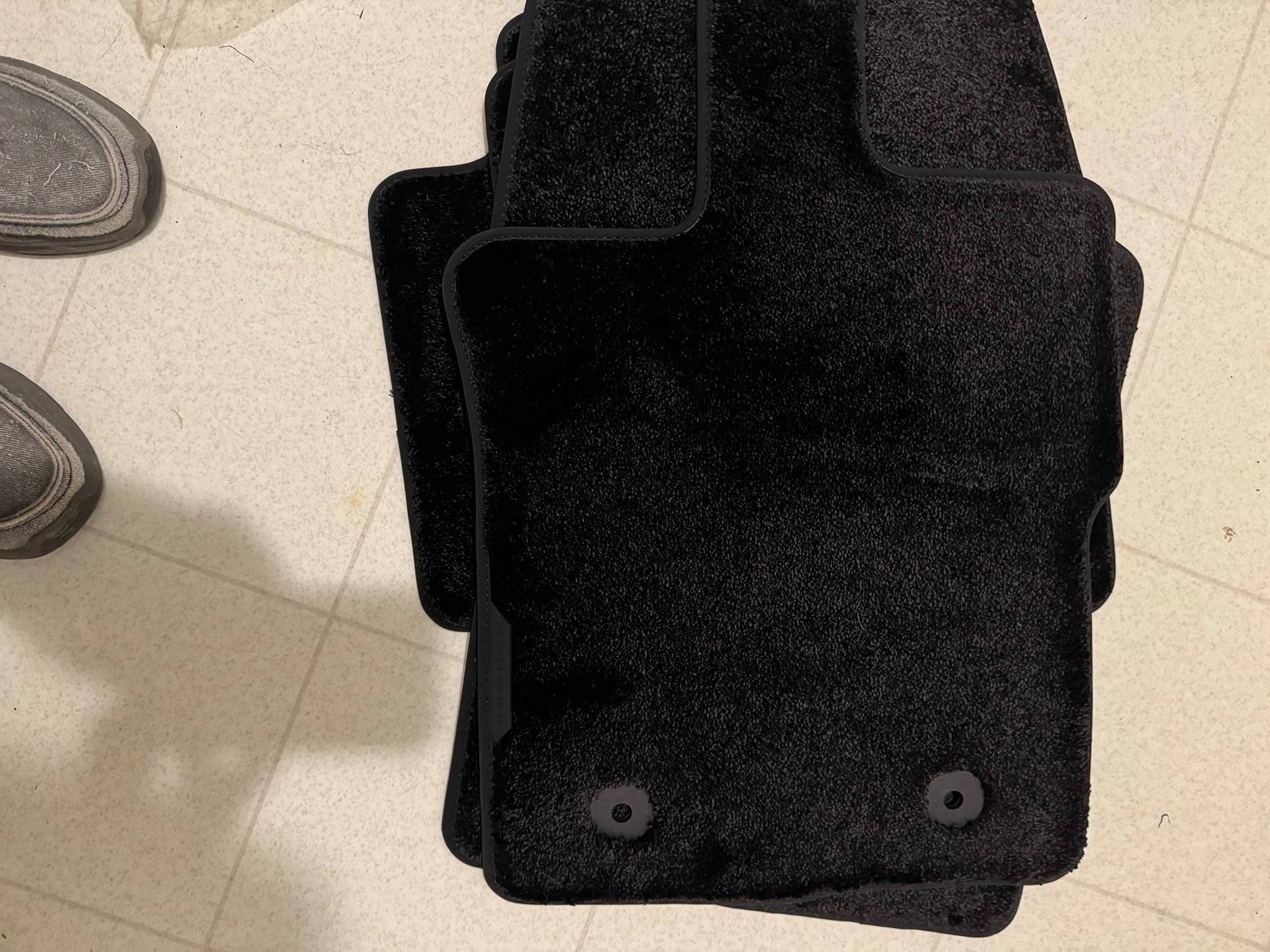 Ford Ranger 2025 Ranger XLT Black Appearance Package floor mats question... IMG_0756