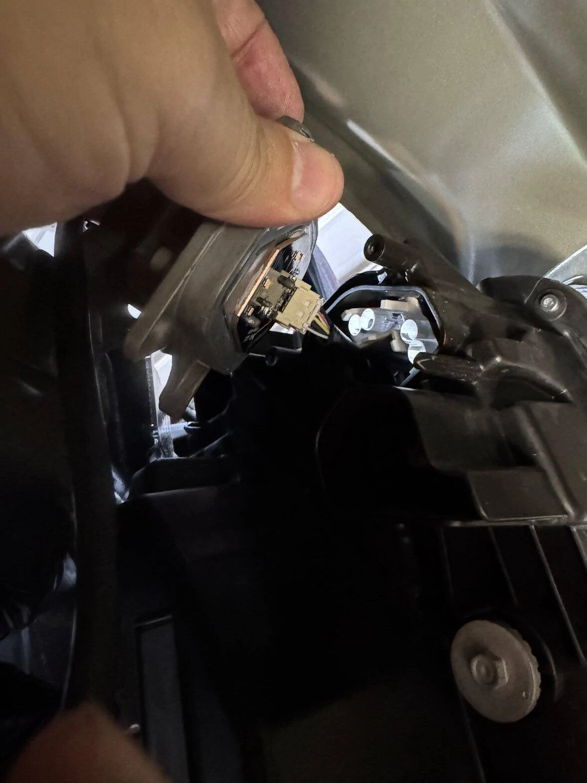 Ford Ranger Signature LUX Amber DRL Install - DIY How-To Writeup w/ Instructions & Photos 1750083336138-a