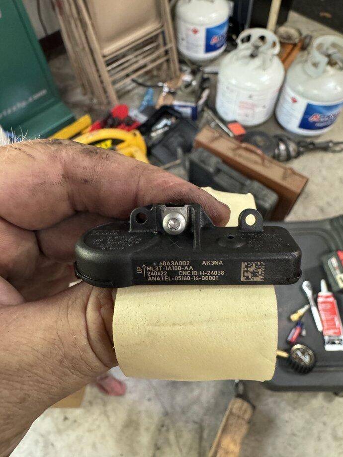 Ford Ranger TPMS - Tire Pressure Monitor for aftermarket wheels 1750340642202-q8