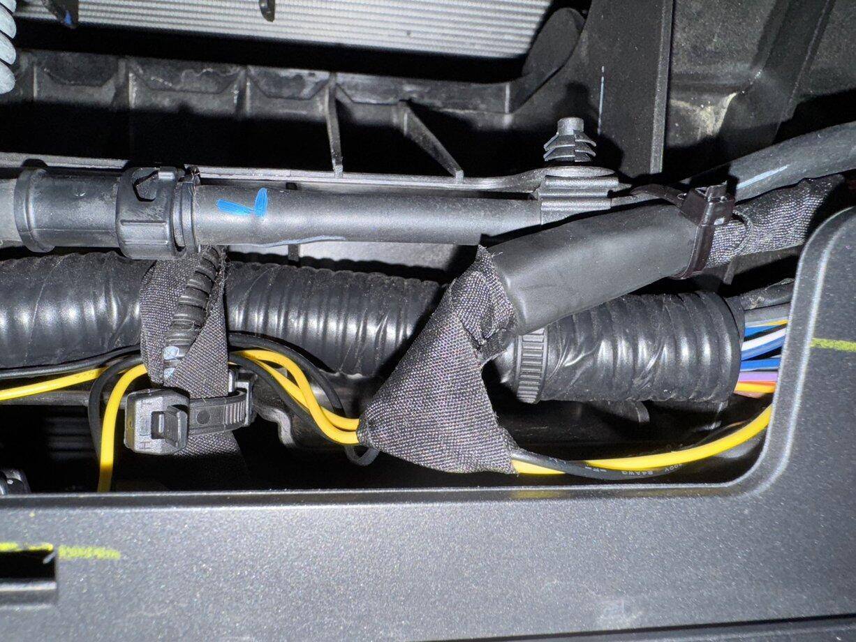 Ford Ranger Signature Lux Grill Lights Troubles 1750341890059-j7