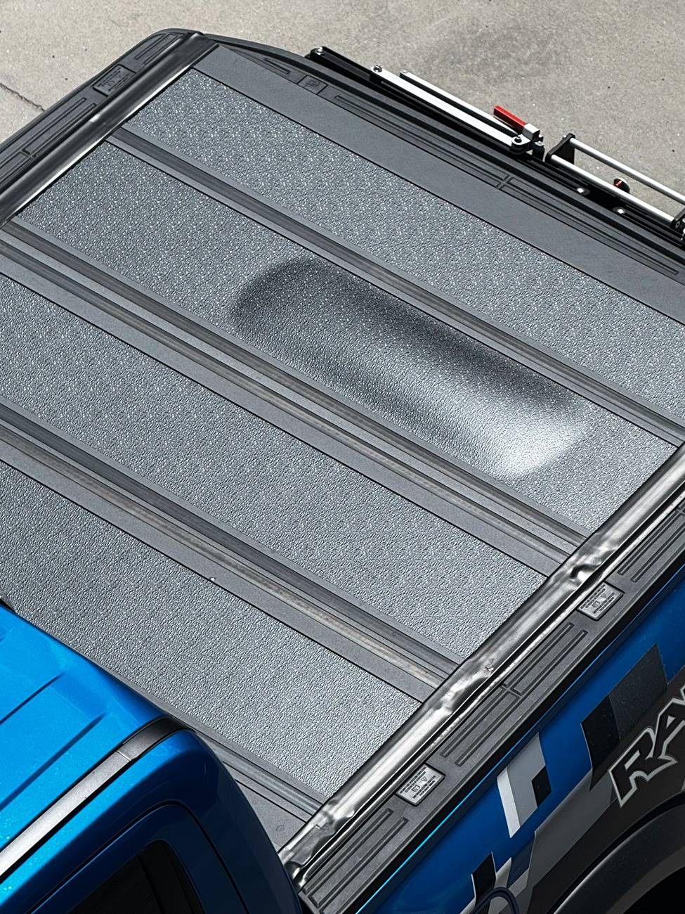 Ford Ranger Leer Ford Hard Folding 4-Panel Bed Cover (Leer HF650M) already Bubbling. Top Bubbling close u