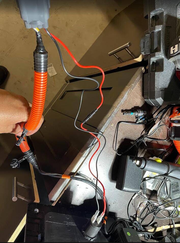 Ford Ranger Added 12V bed outlet on 2025 RR 1750371736310-kt