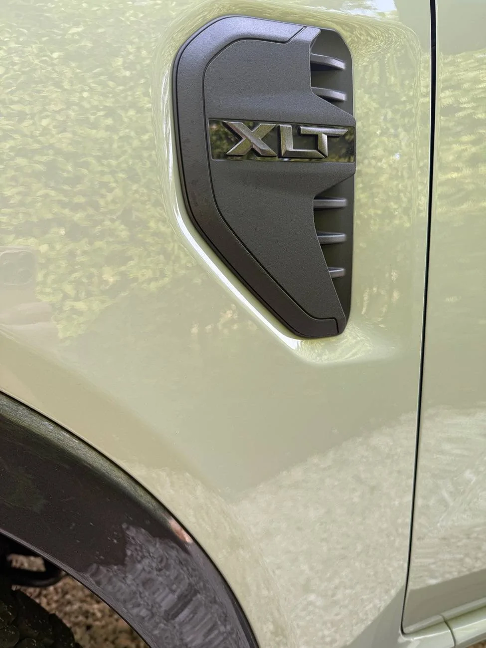 Ford Ranger Black out side XLT badges. IMG_0957