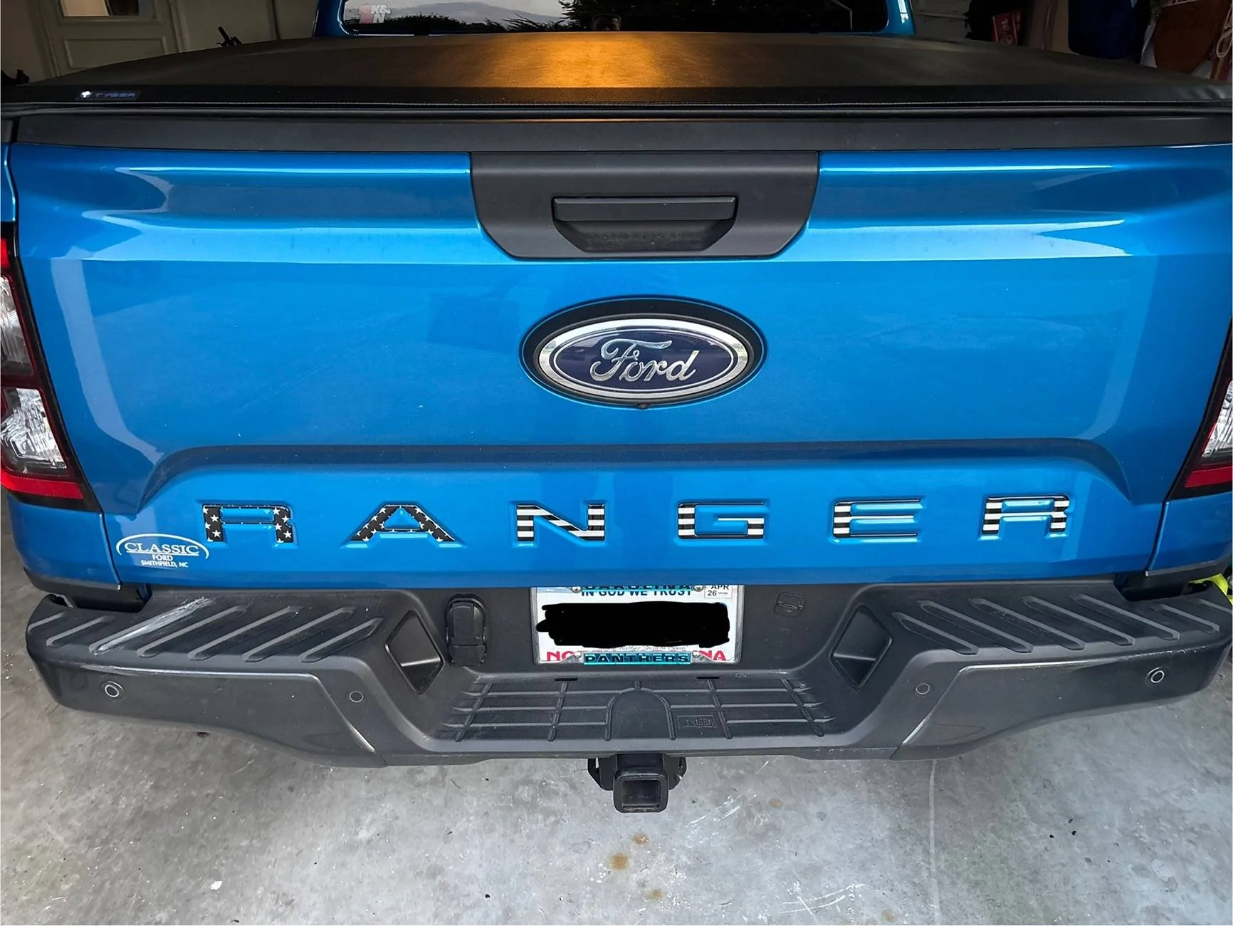 Ford Ranger Looking for Blue Rangers photos with tailgate Letters IMG_9543