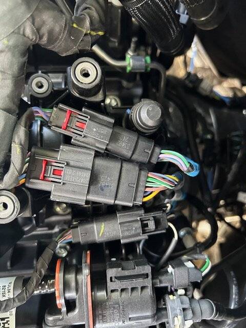 Ford Ranger Where should these lines connect in engine bay? Raptor Engine Vacumn line close up3