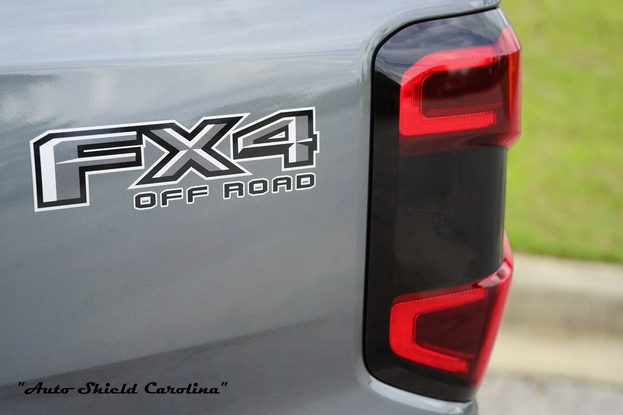 Ford Ranger New Lariat FX4 2.7L Carbonized New3
