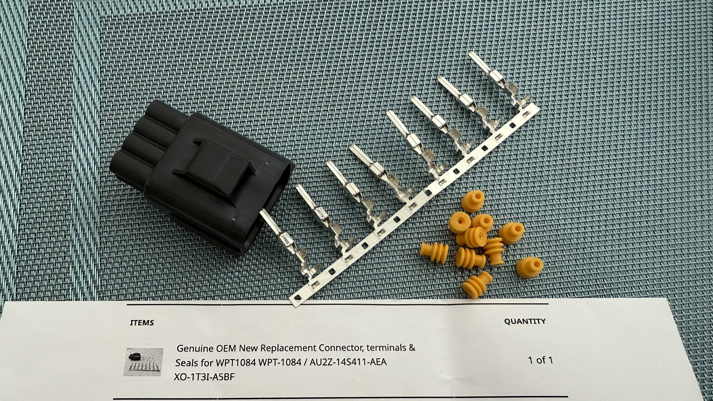 Ford Ranger Added +12v usb port to bed power panel 2025 lariat IMG_0065