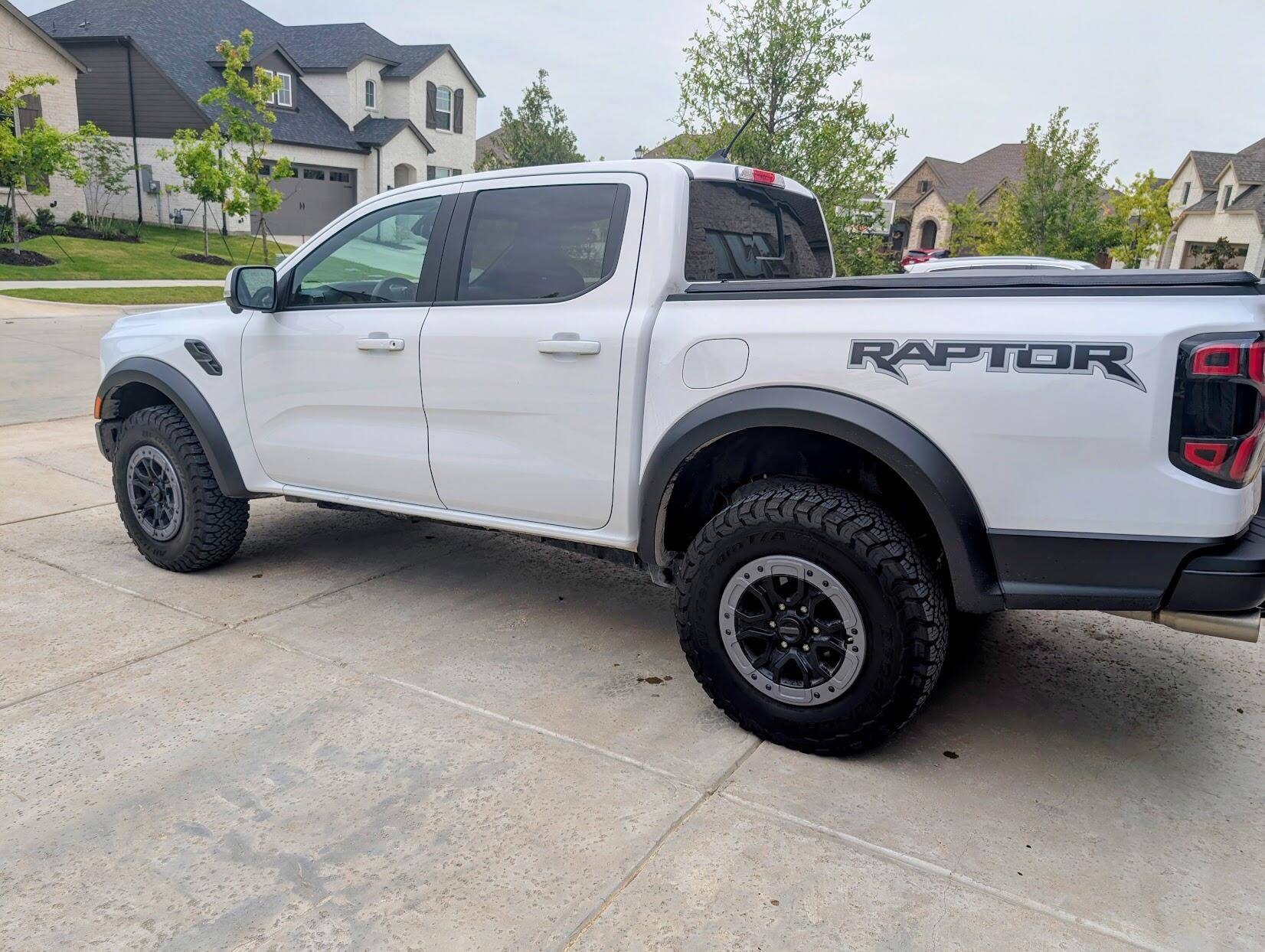 Ford Ranger RAPTOR STEP HARDWARE SIZE QUESTION (answered) 1751553493247-8d