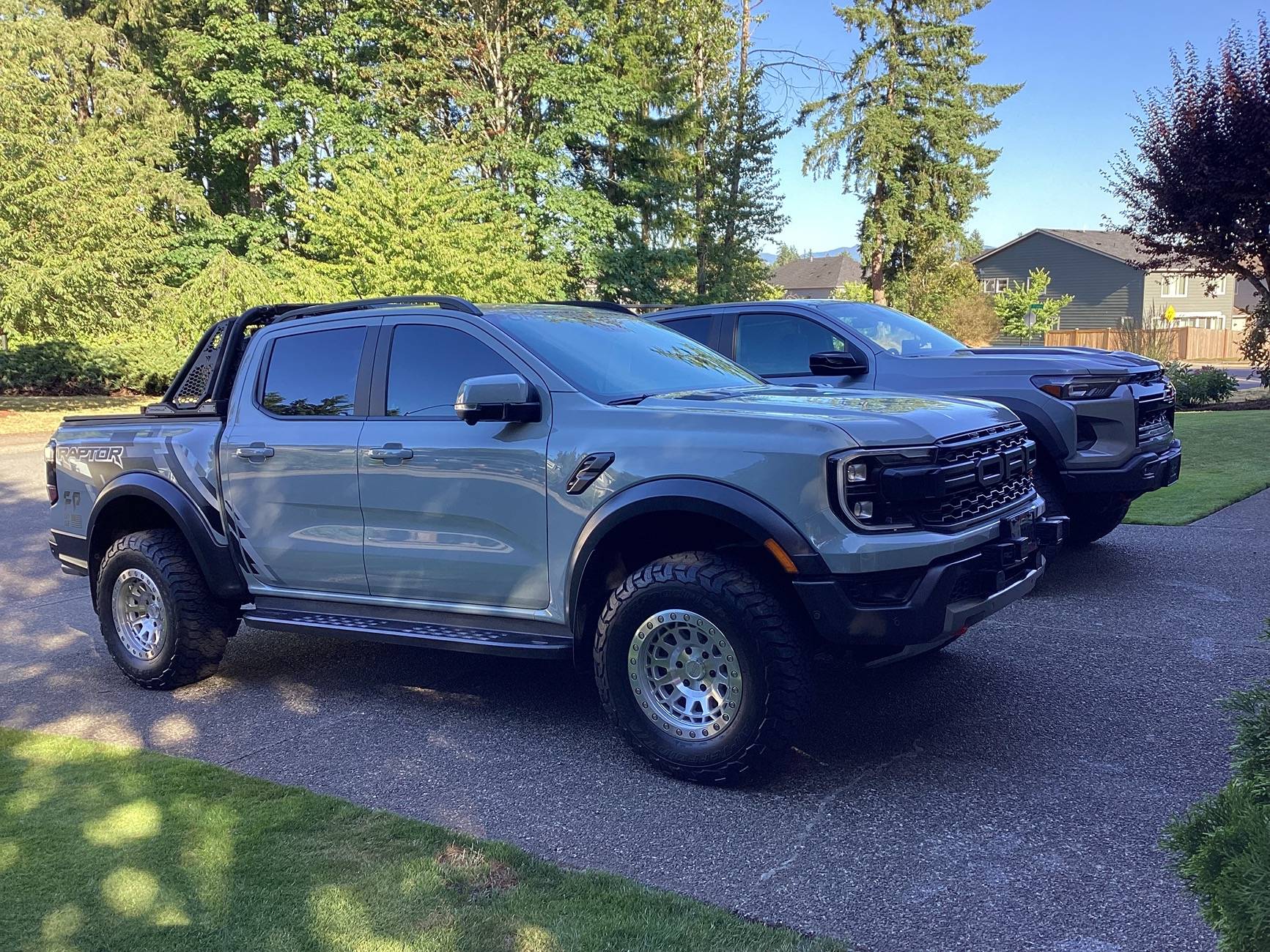 Ford Ranger Ranger Raptor VS.  F150 Lariat IMG_0239