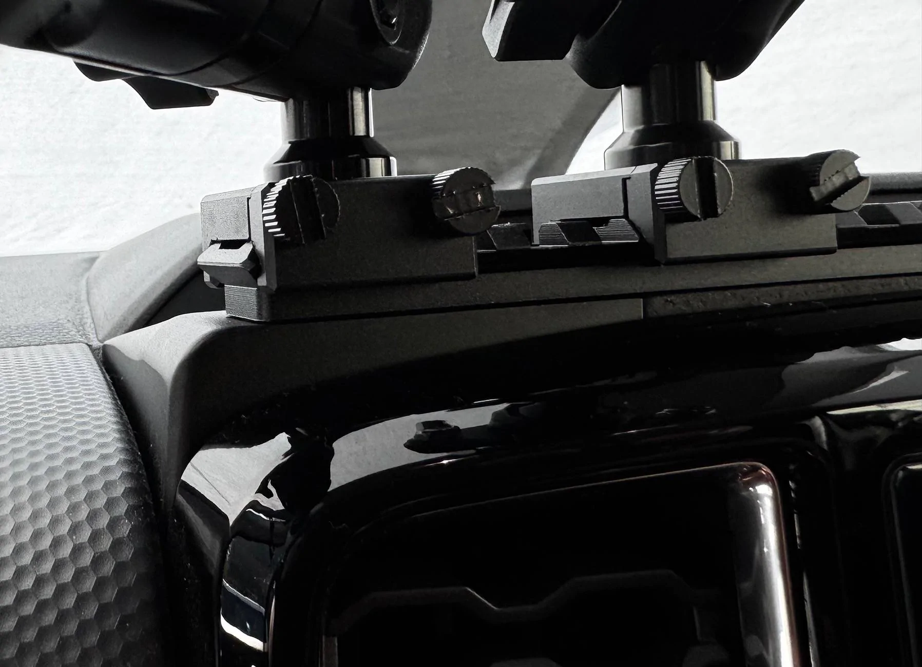 Ford Ranger Tackform TRAXX Dash Mount Install IMG_0632