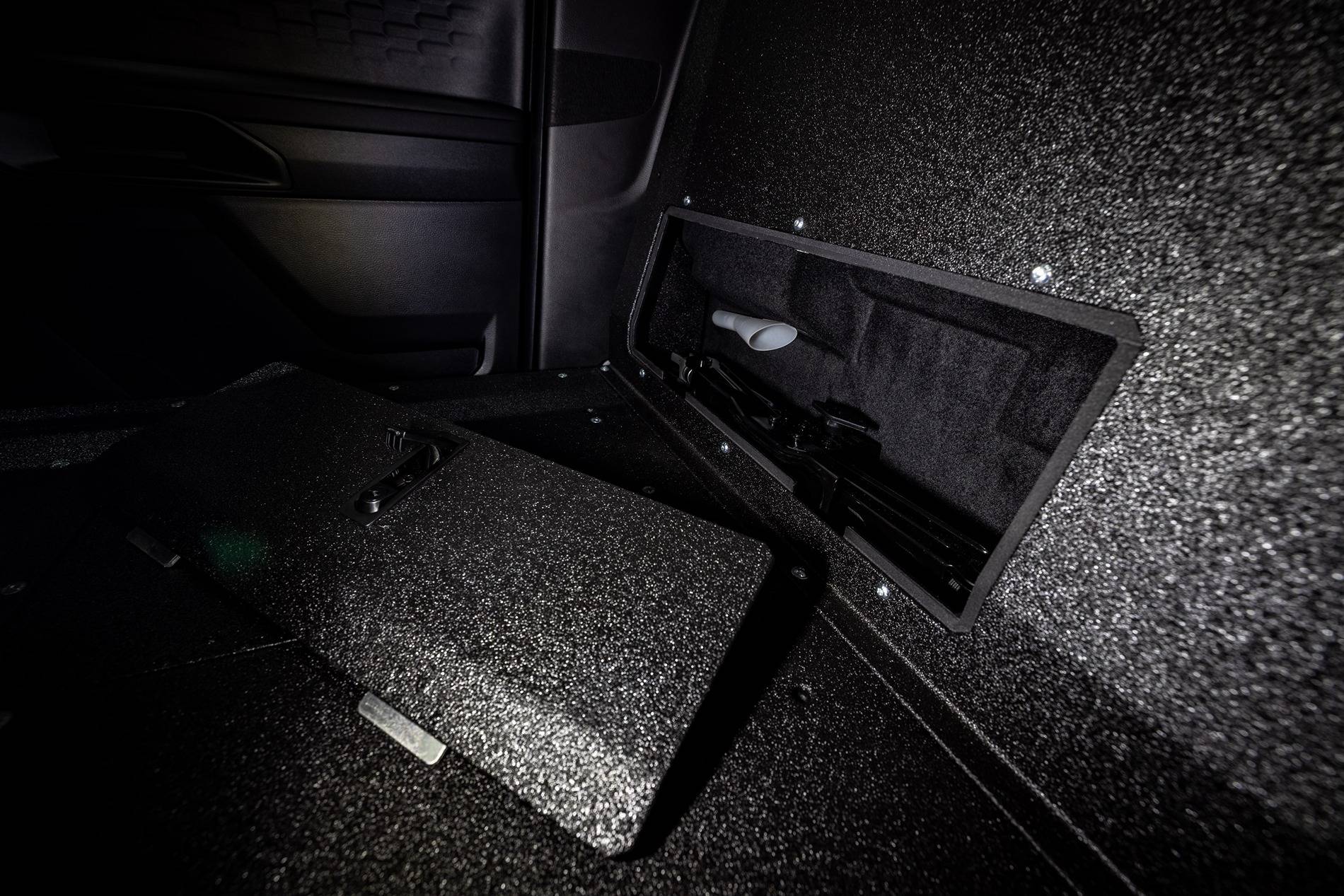 Ranger Raptor Rear Seat Delete-07.jpg