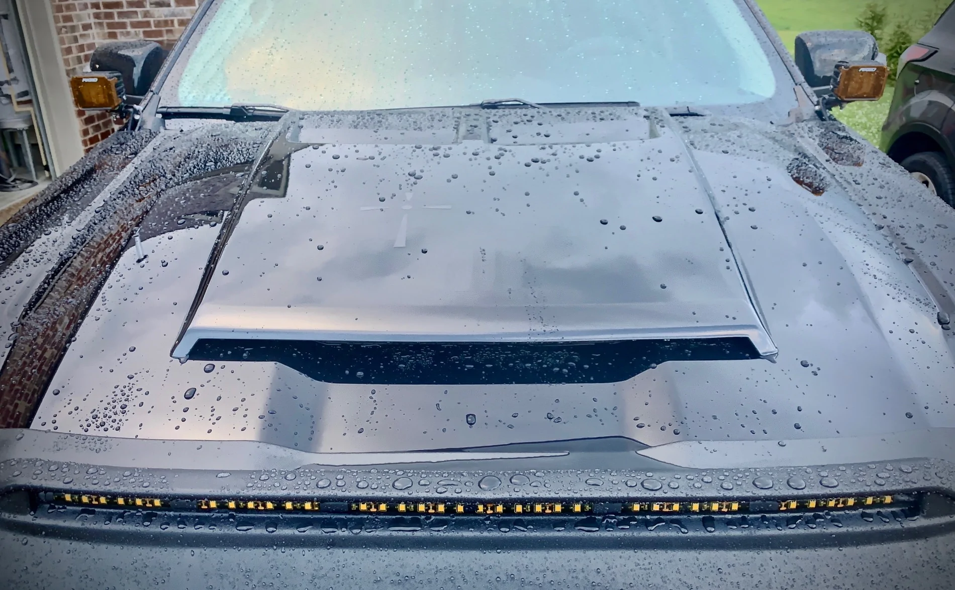 Ford Ranger Decorative hood scoop cg_after_rain