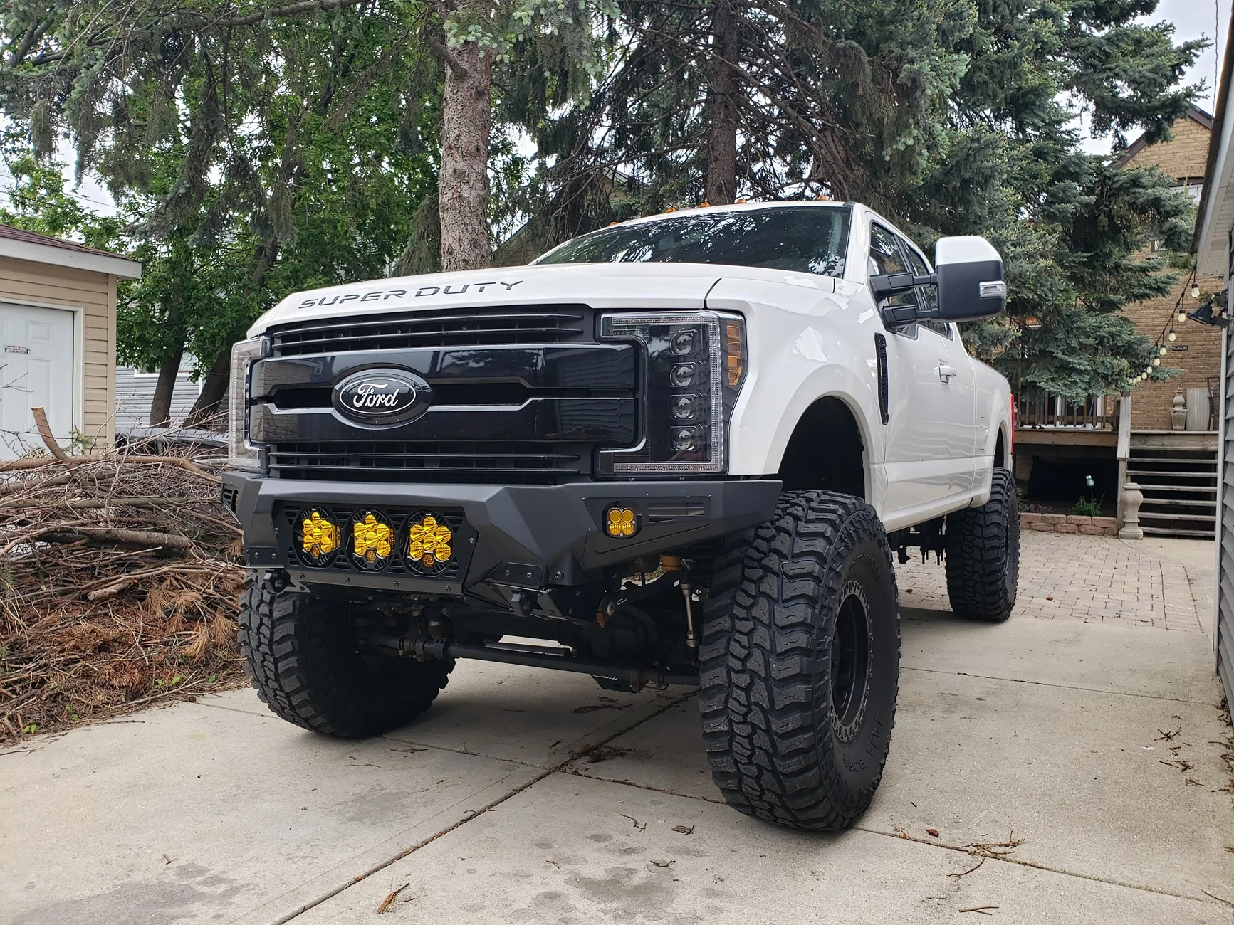 Ford Ranger SVC front bumper + lighting installed f1cd3c35-ace9-4277-9456-3934cba104cf-1_all_141