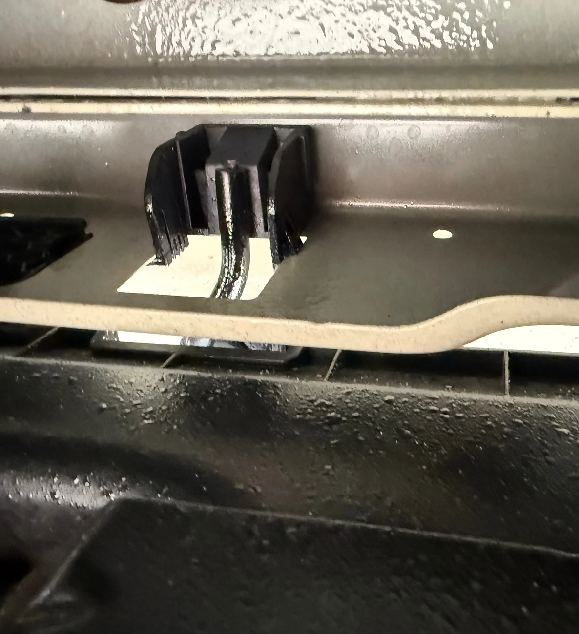 Ford Ranger 2024 Ranger XLT Tailgate Problem IMG_0475