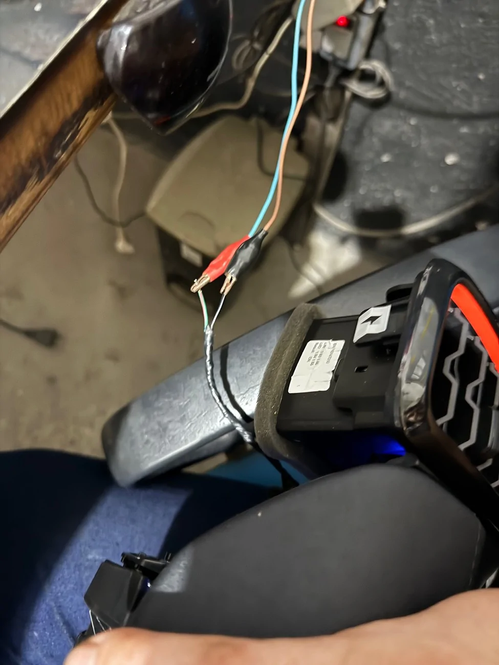 Ford Ranger Lariat Top Glove Box Install on XLT IMG_4975