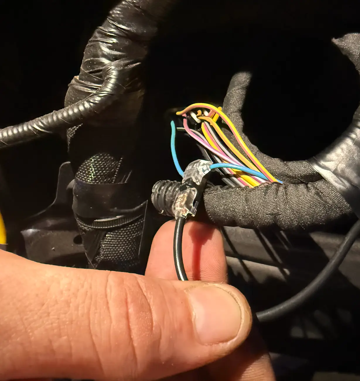 Ford Ranger Lariat Top Glove Box Install on XLT Screenshot 2025-09-04 at 21.33.44
